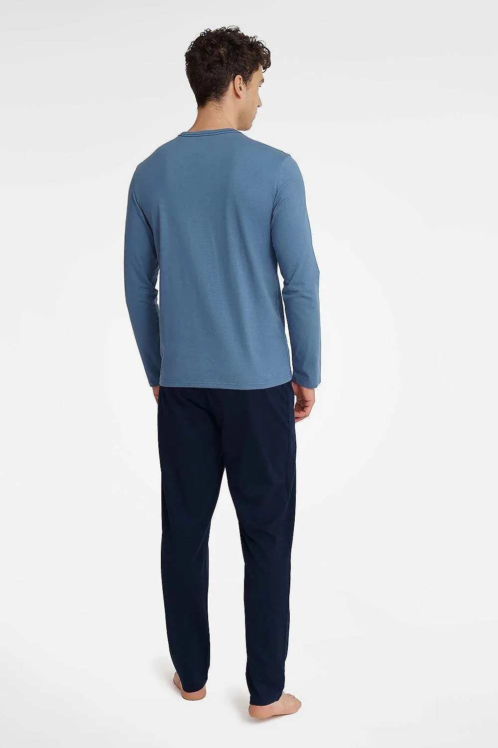 Henderson long sleeves and half-round neckline men's pajamas