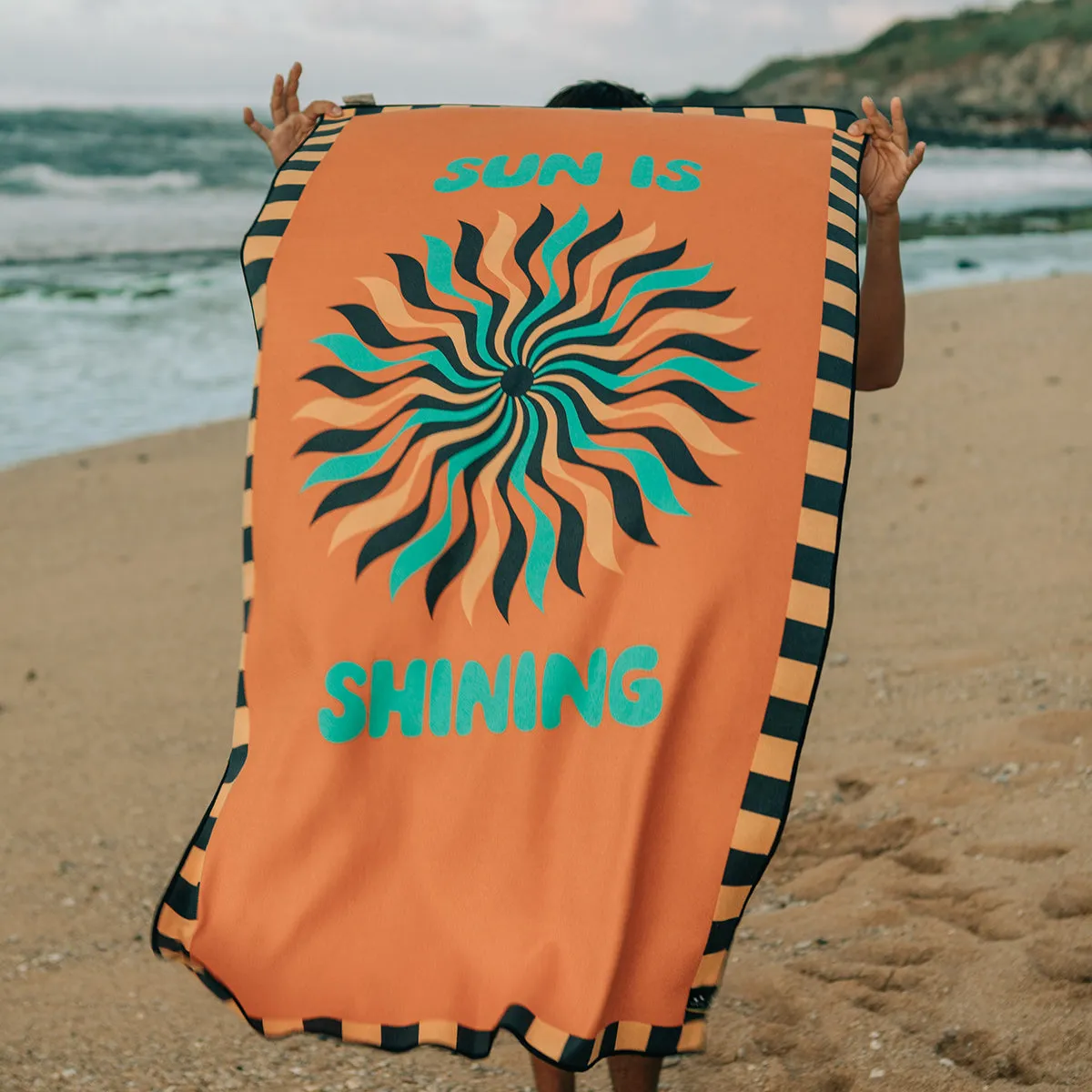 Sun is Shining Performance Quick-Dry Travel Towel | Bob Marley x Slowtide