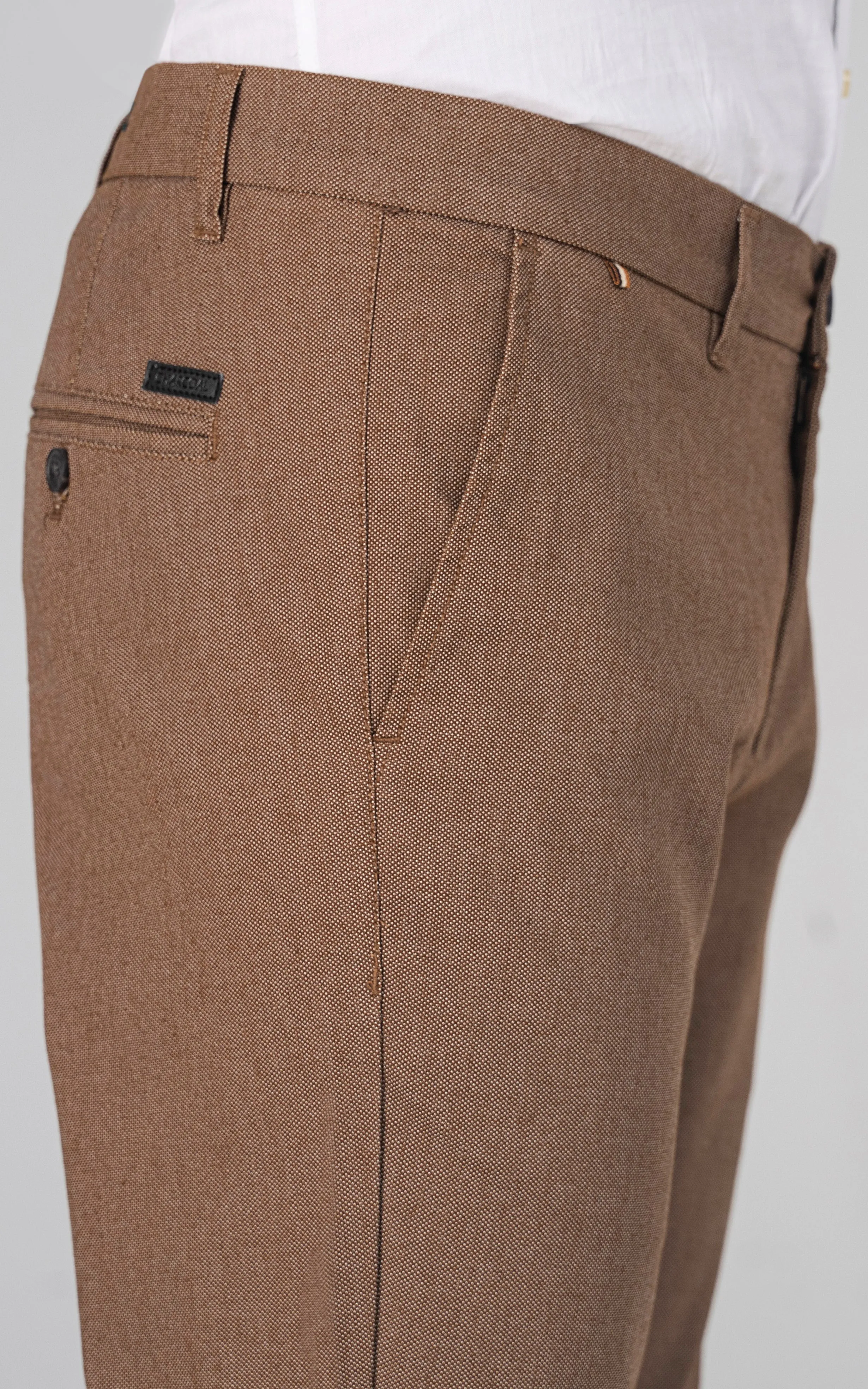 TEXTURED SMART FIT CASUAL PANT CAMEL